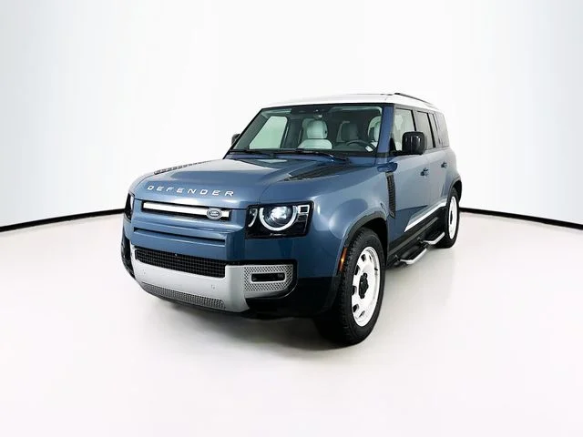 2025 Land Rover Defender 110 S P400's photo