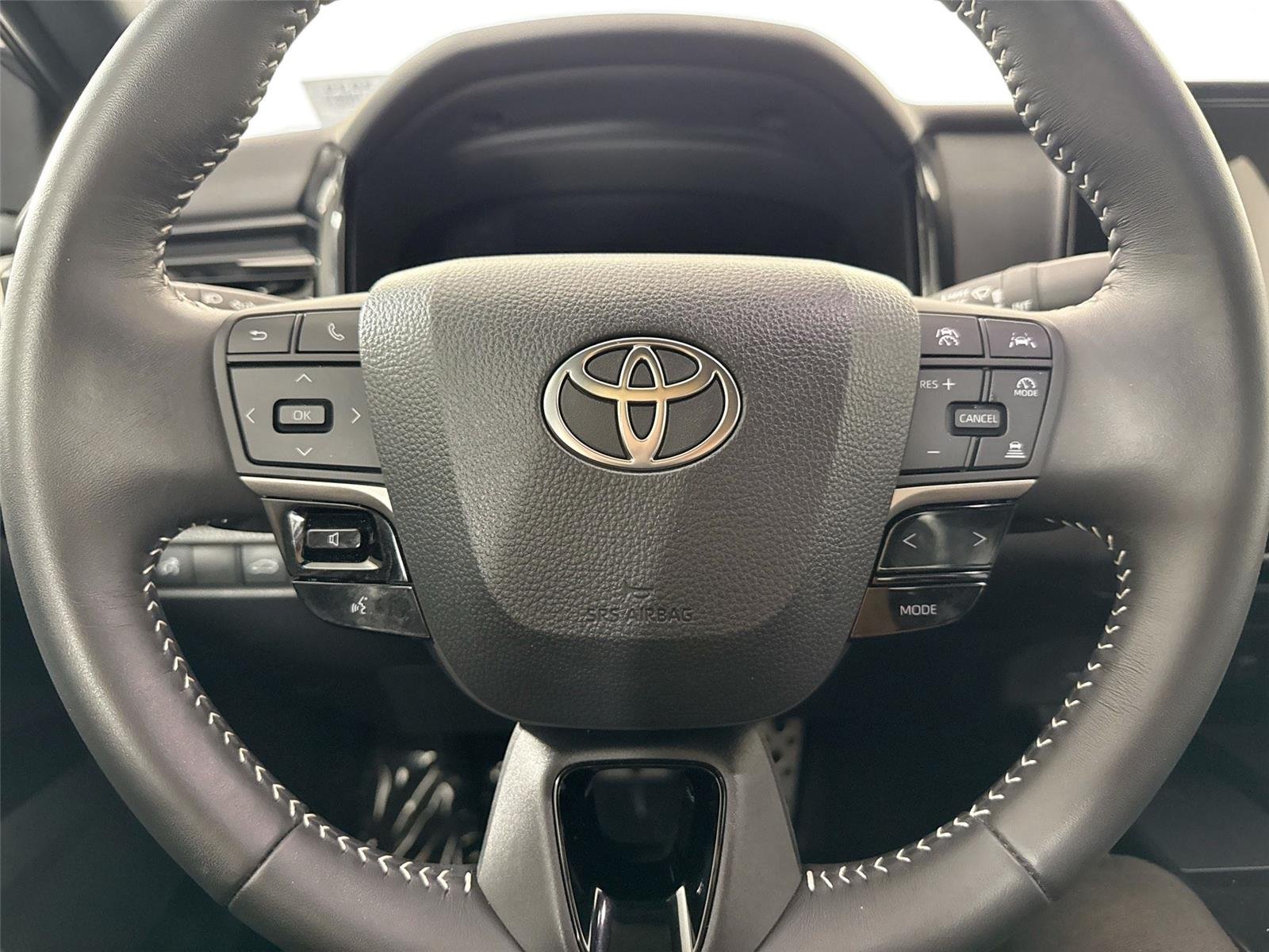Used 2025 Underground Toyota SE image 16