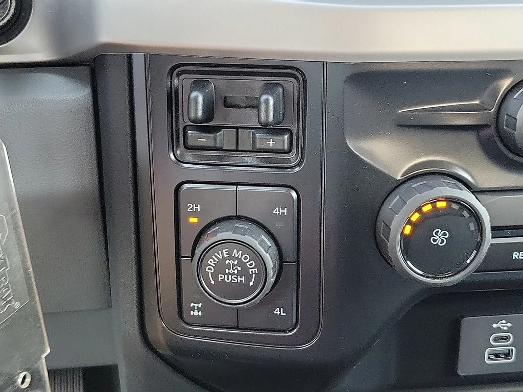 New 2026 Marsh Gray Ford F-250® XLT image 18