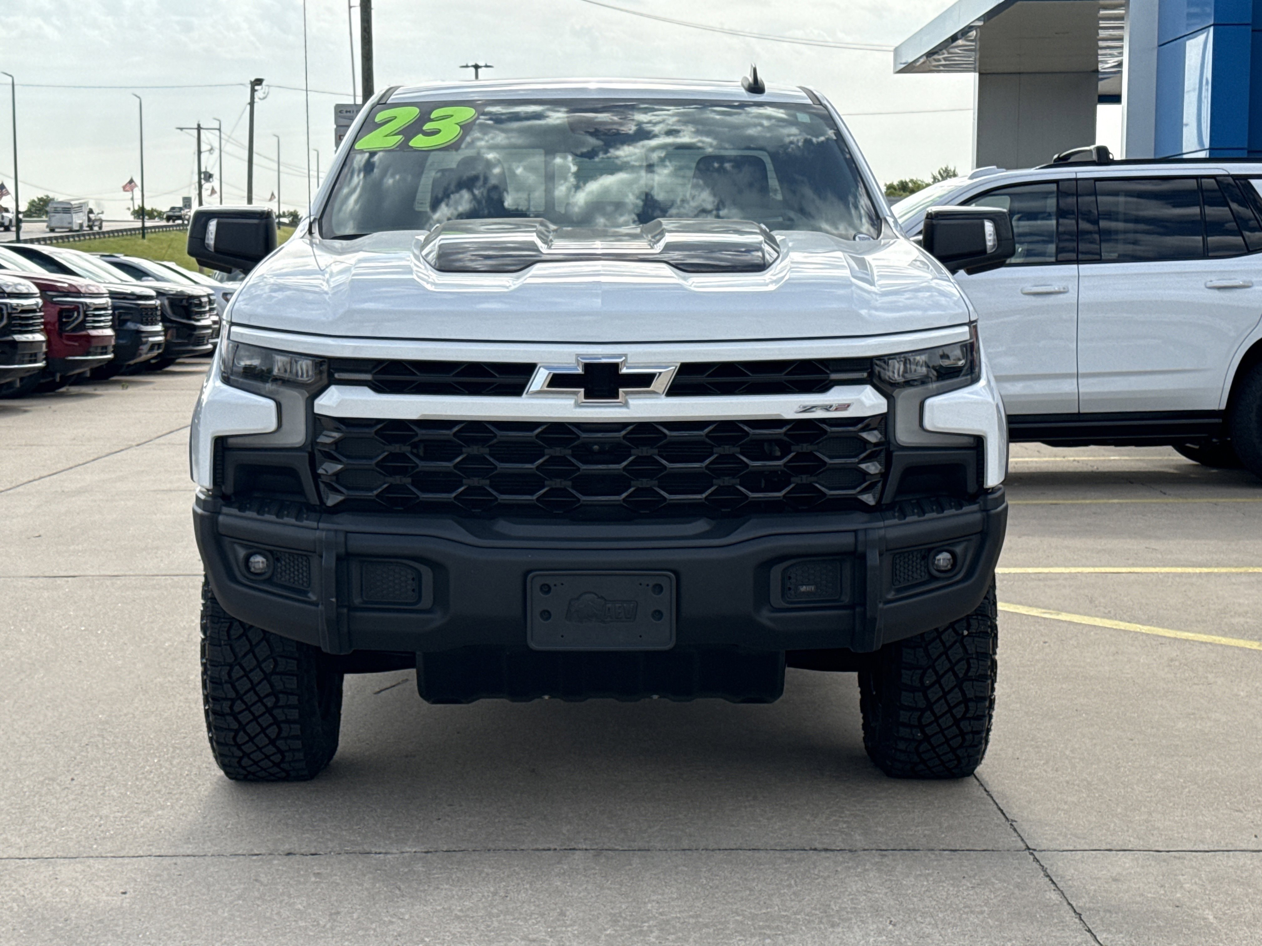 Used 2023 Summit White Chevrolet ZR2 image 11