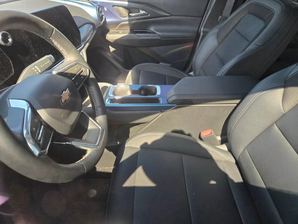 Used 2024 Sterling Gray Metallic Chevrolet 2LT image 4