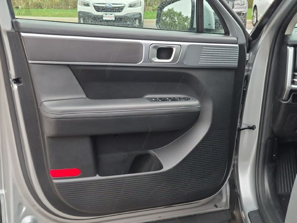 Used 2024 Silver Hyundai SEL image 12