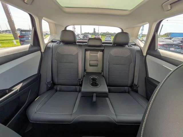 Used 2022 Gray Volkswagen 1.5T SE image 18