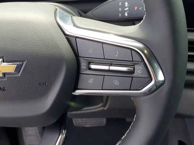 New 2026 Summit White Chevrolet LT - Extended Range image 20