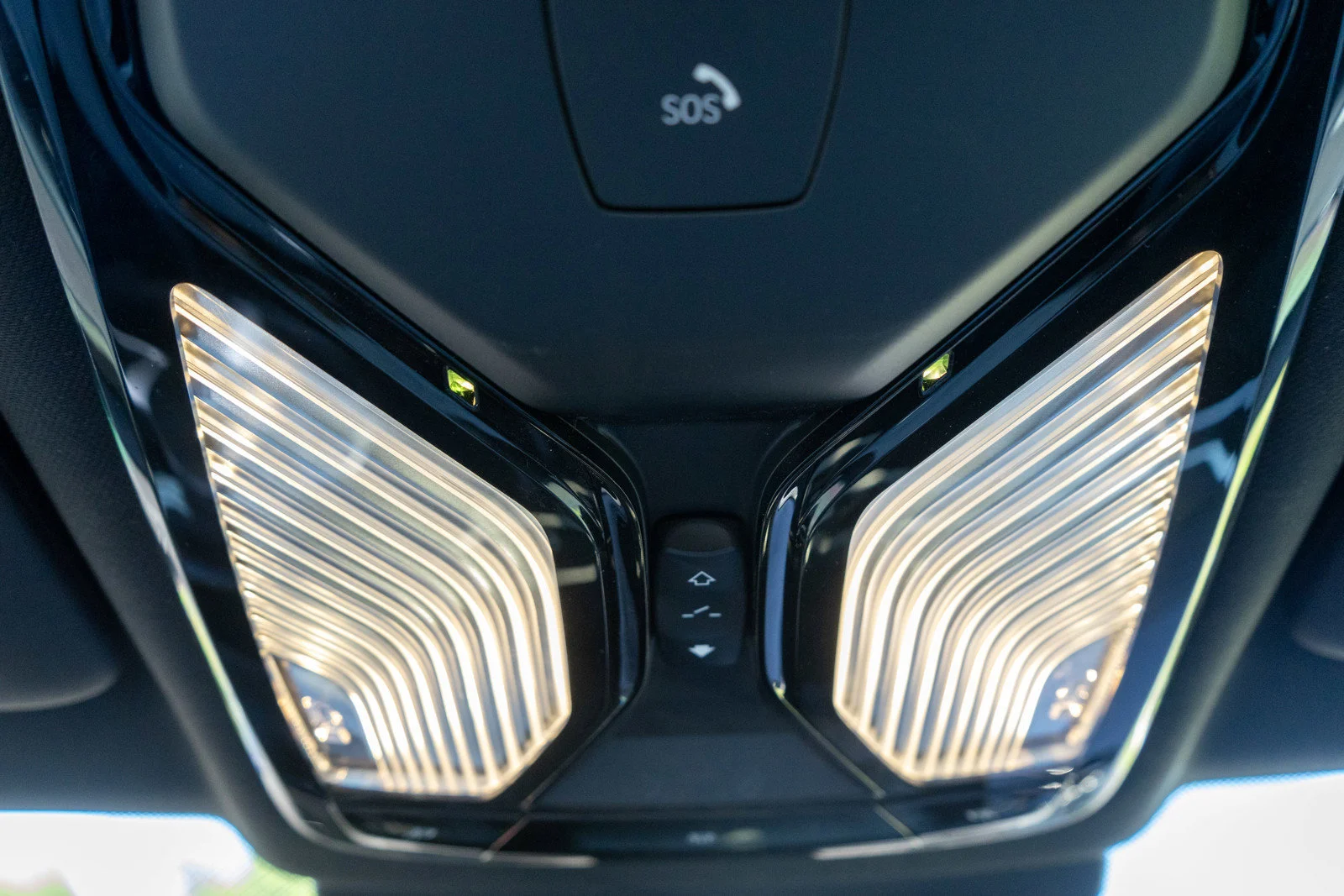 Used 2024  BMW xDrive40i image 26