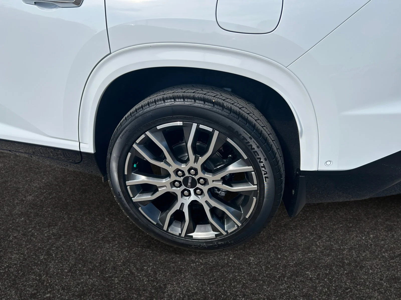 New 2026 Summit White GMC Denali Ultimate AWD image 9