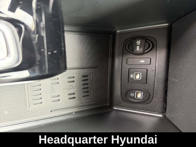 Used 2022 Gray Hyundai SEL Plus image 28