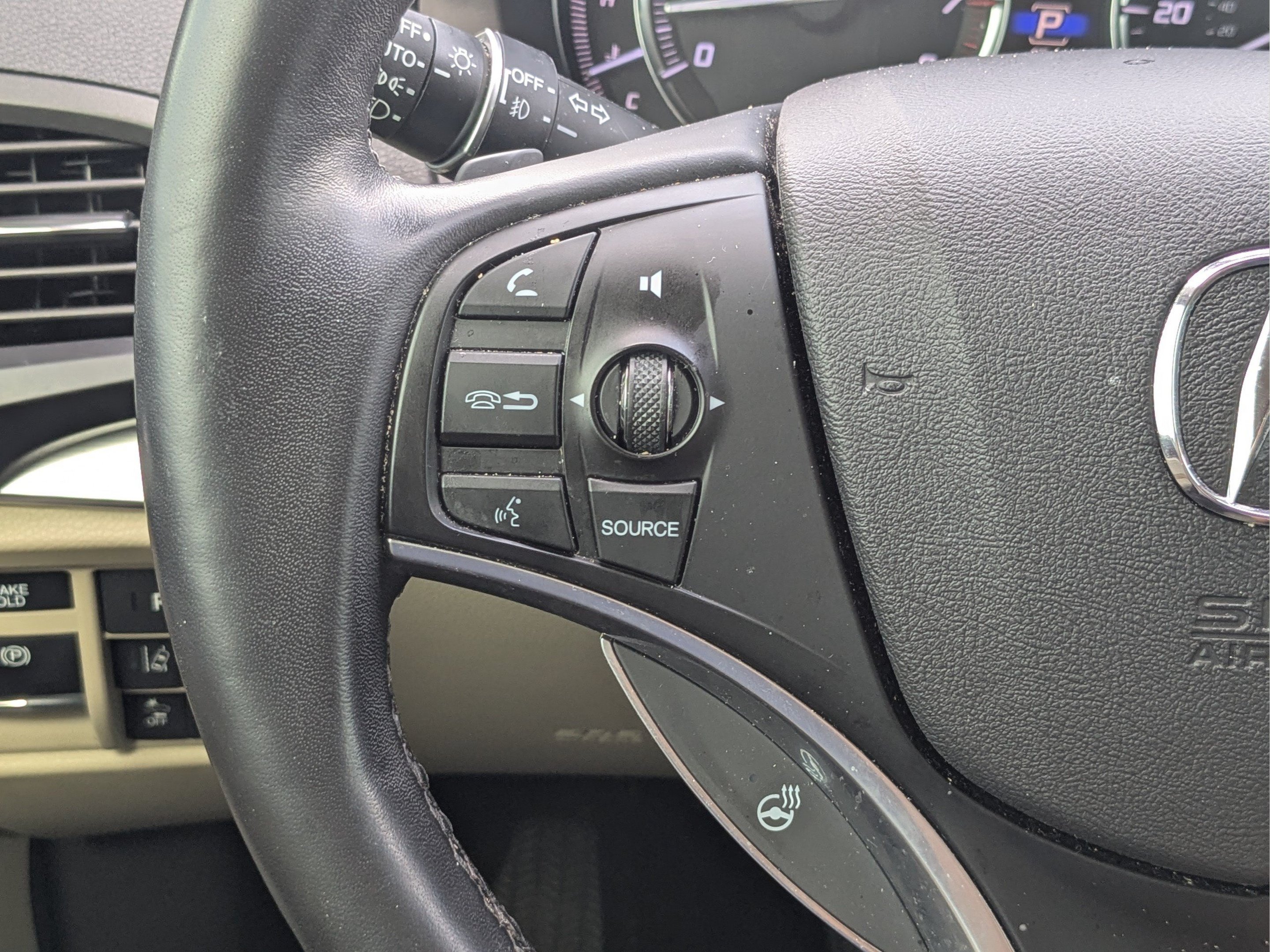 Used 2020 Platinum White Pearl Acura Advance image 25