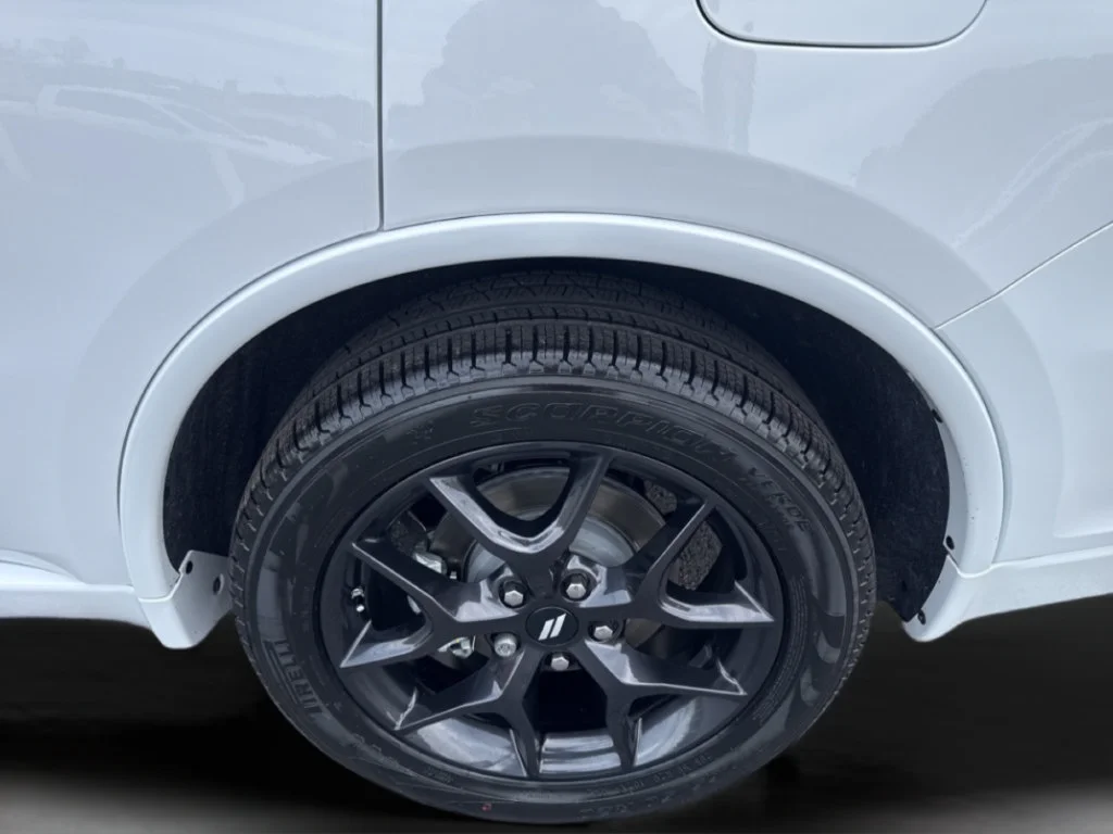 New 2026 White Knuckle Clear-Coat Exterior Paint Dodge GT Plus HEMI V8 image 28