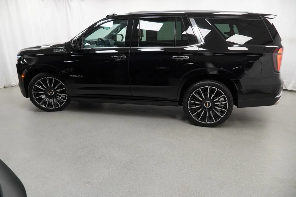 New 2026 Black Chevrolet High Country image 43
