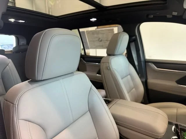 2026 GMC Acadia Elevation - Photo 37
