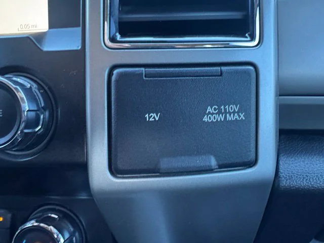 Used 2019 Silver Ford Lariat image 37