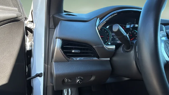 Used 2023 White Chevrolet LT image 21