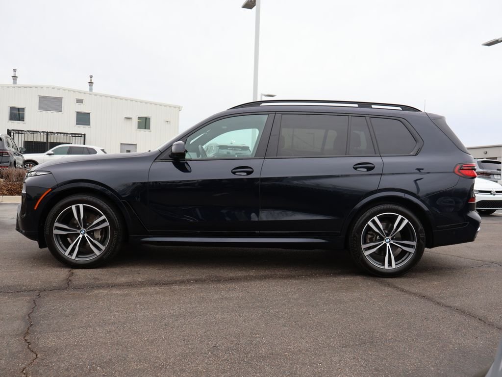 Used 2023 Carbon Black Metallic BMW xDrive40i image 8