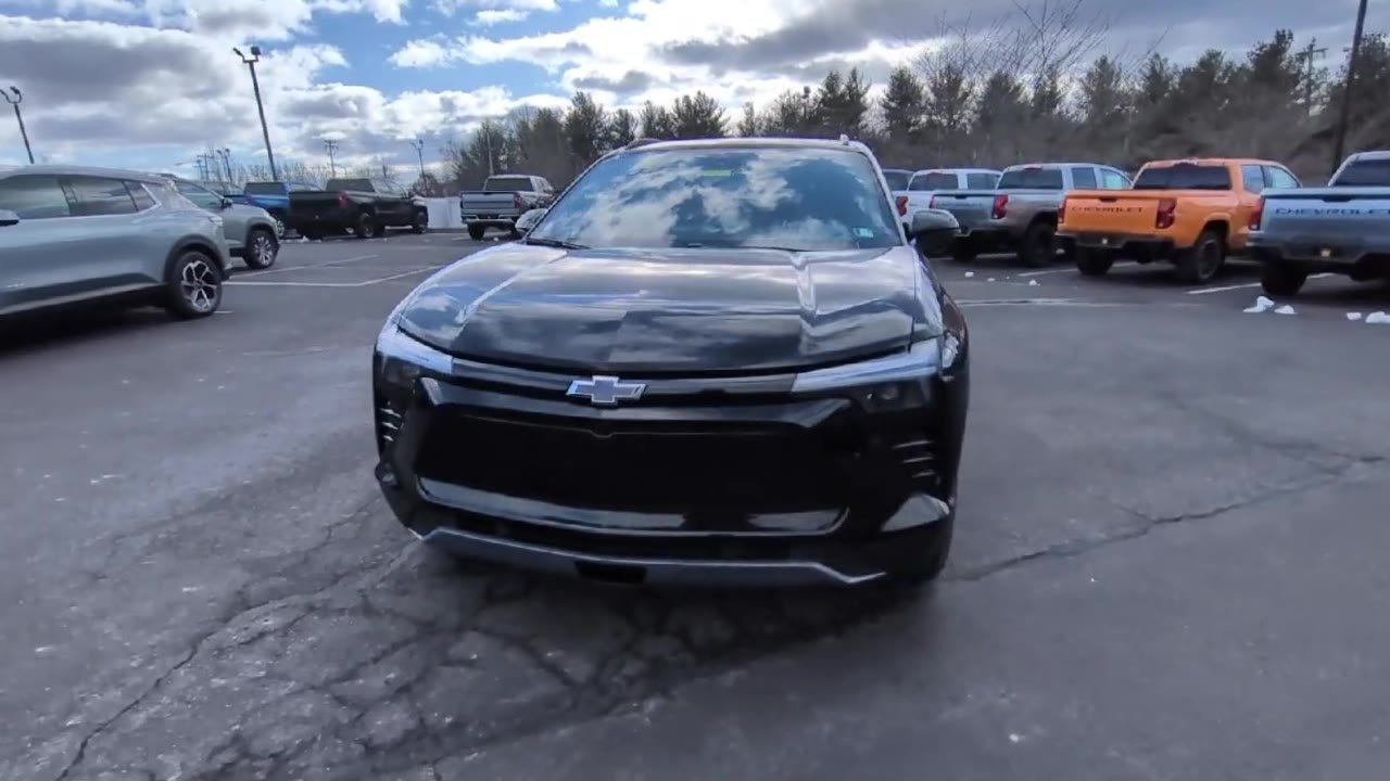 New 2026 Black Chevrolet LT image 38