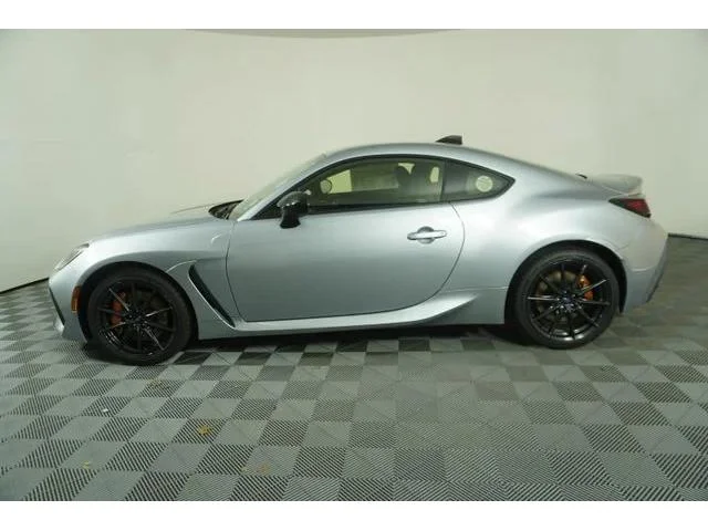 New 2026 ICE SILVER METALLIC Subaru tS image 4
