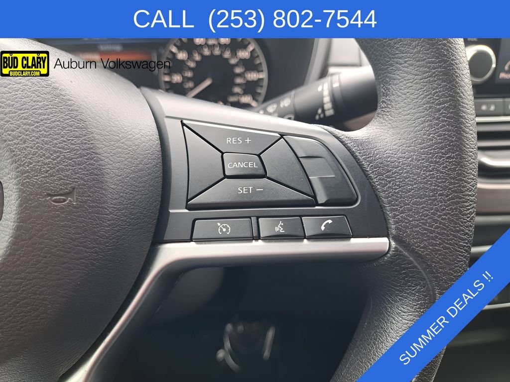 Used 2024 Silver Nissan 2.5 SV image 30