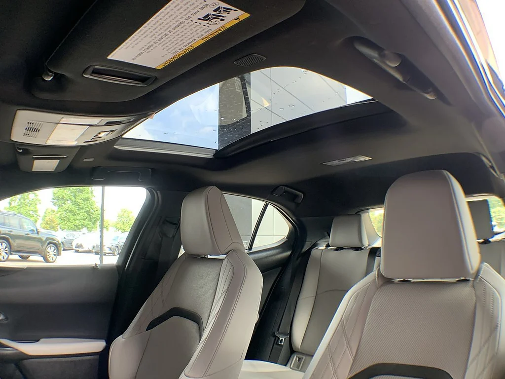 Certified Used 2025 NORI GREEN PEARL Lexus UX 300h Premium image 22