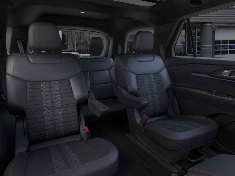 New 2026 Star White Metallic Tri-Coat Ford ST-Line image 11