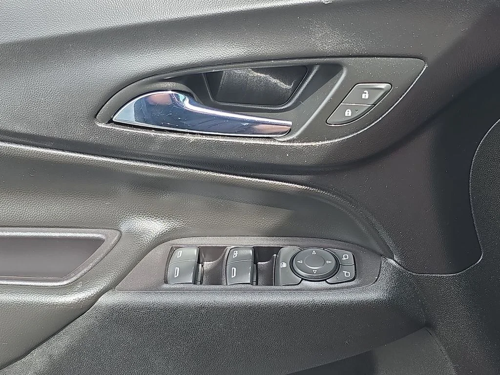 Used 2018 Beige Chevrolet LT image 24
