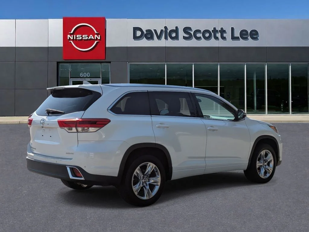 Used 2018 White Toyota Limited image 34
