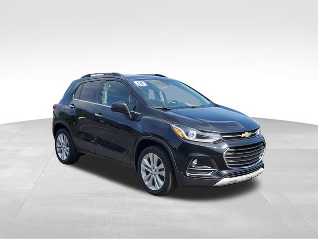 Used 2018 Chevrolet Trax Premier with VIN 3GNCJRSB3JL234352 for sale in Fenton, MI