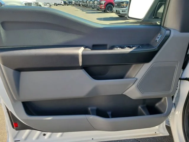 New 2026 Oxford White Ford XL image 18