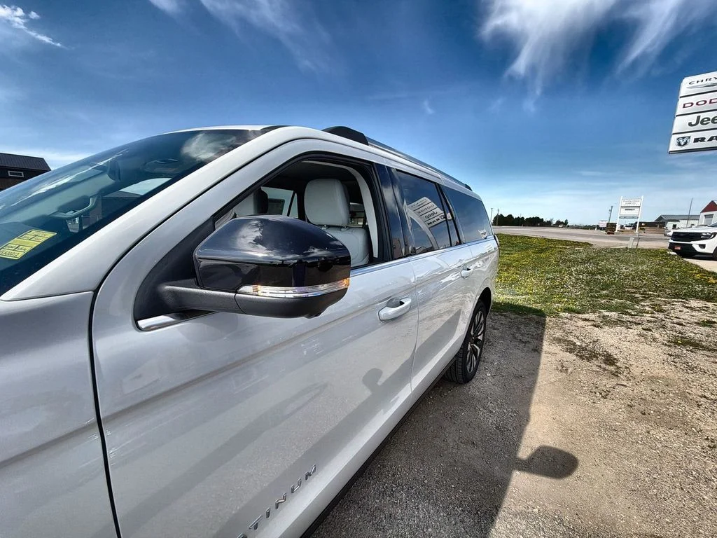 New 2026 Star White Metallic Tri-Coat Ford MAX Platinum® image 22