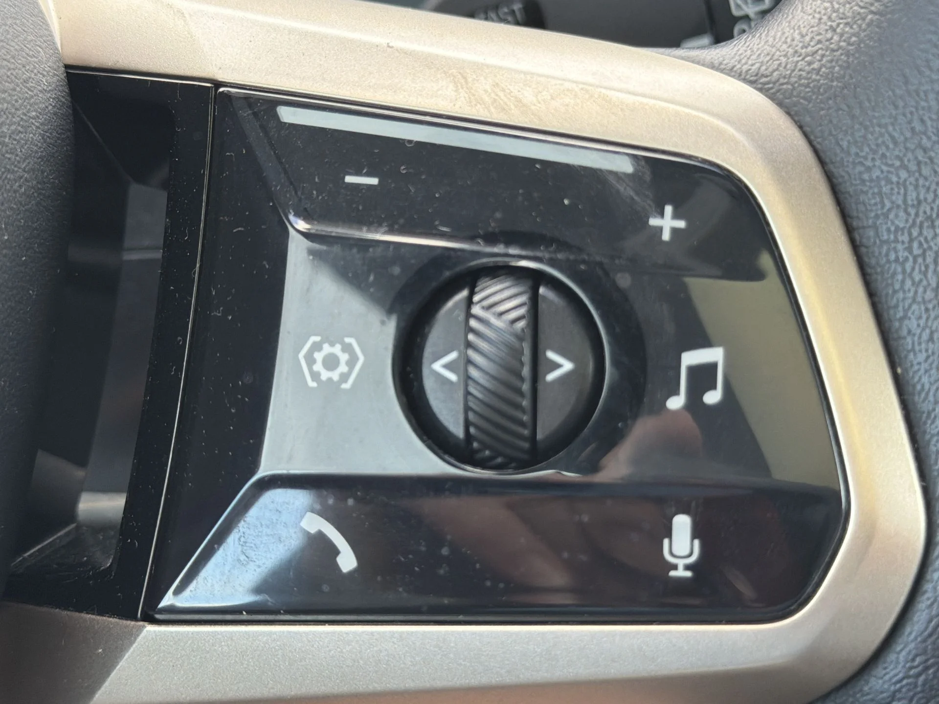 Certified Used 2023 Blue BMW xDrive50 image 32