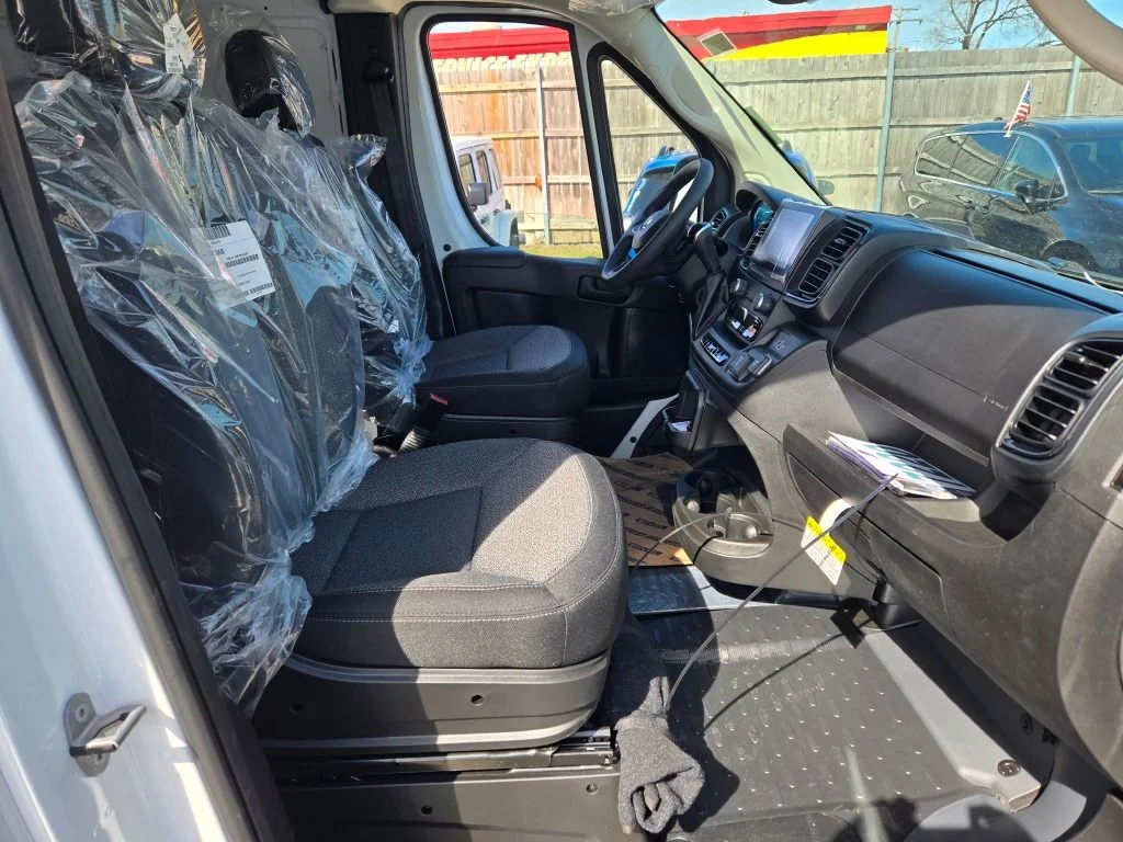 New 2026 Bright White Clear-Coat Exterior Paint RAM 2500 High Roof Cargo Van 159 WB image 5