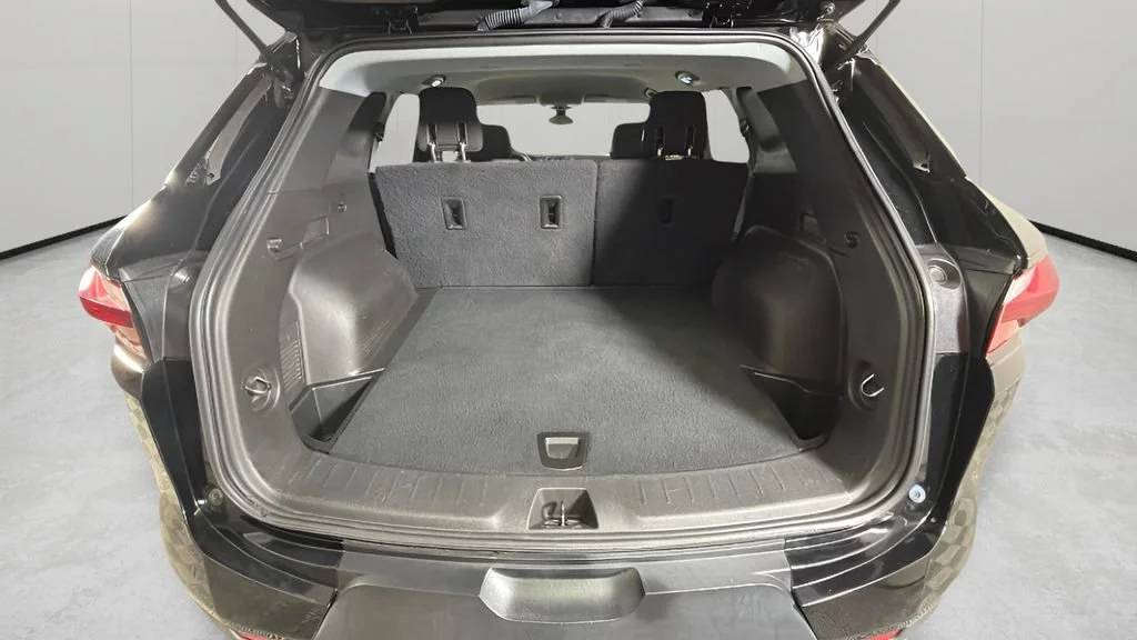 Used 2019 BLACK Chevrolet FWD 4dr w/1LT image 28