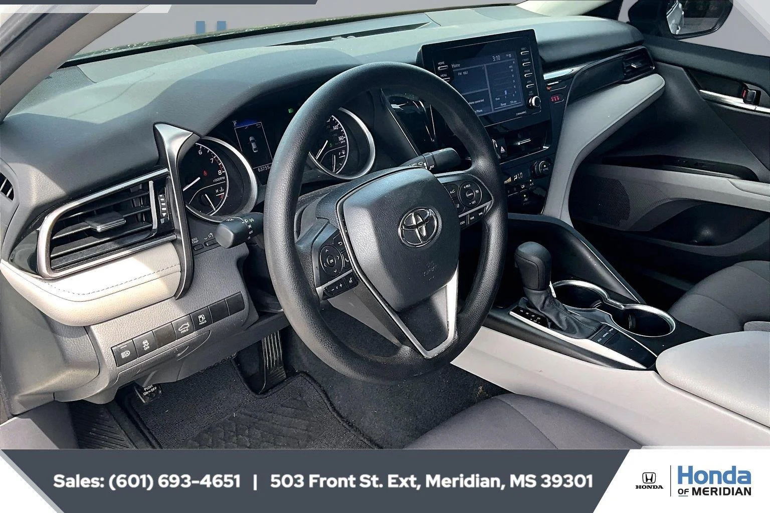 Used 2024 Ice Cap Toyota LE image 12