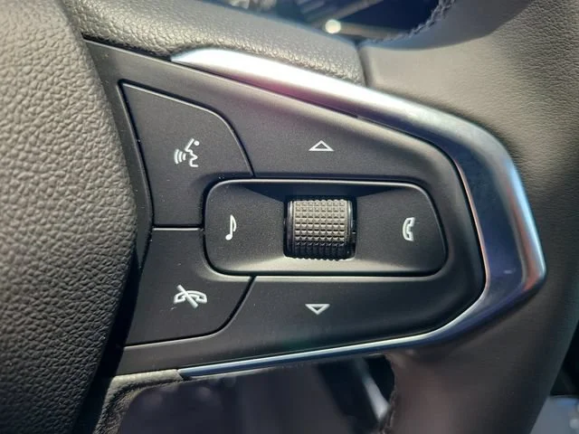 New 2026 Summit White Chevrolet LT image 26