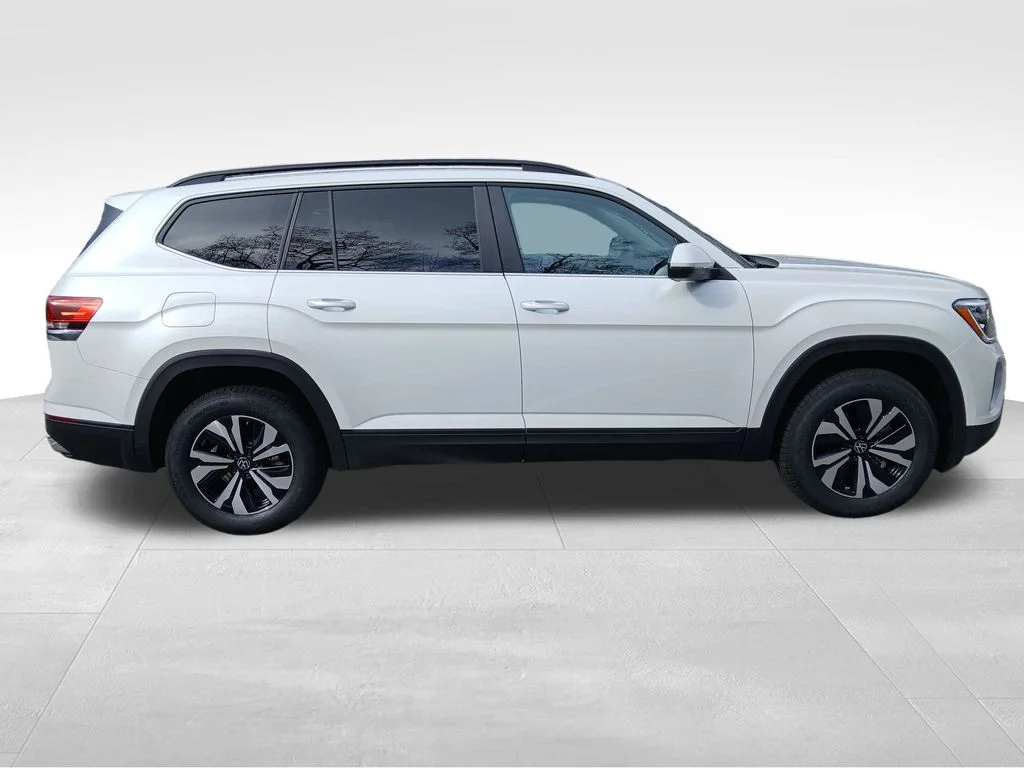 New 2026 White Volkswagen 2.0T SE image 6