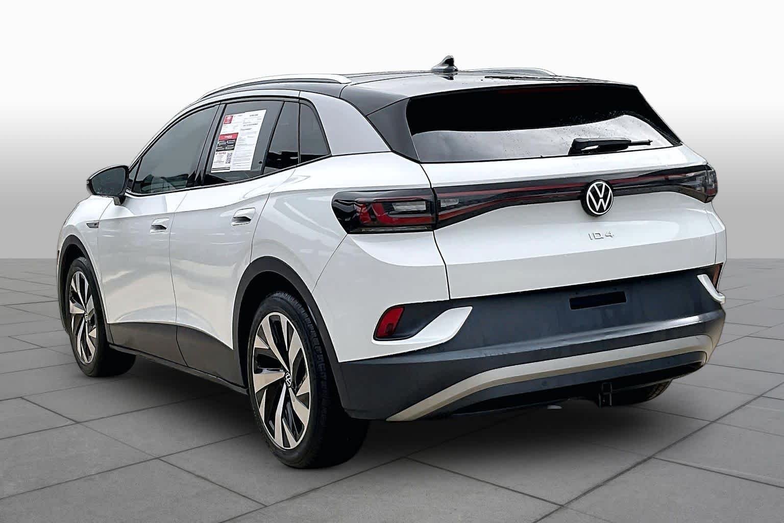 Used 2021 Glacier White Metallic/Black Roof Volkswagen 1st Edition image 11