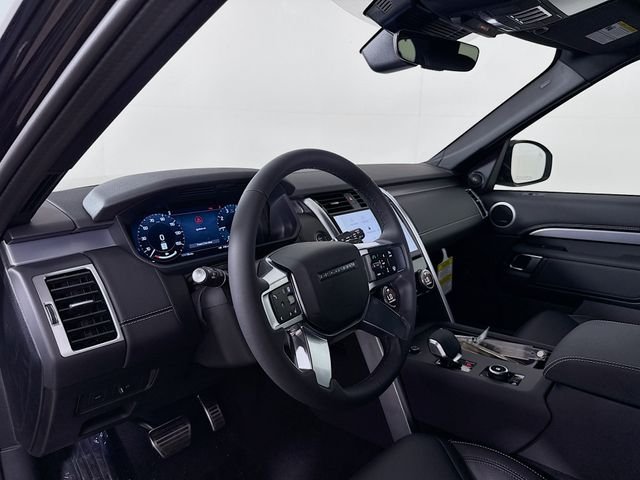 New 2026 Santorini Black Land Rover Dynamic SE image 9