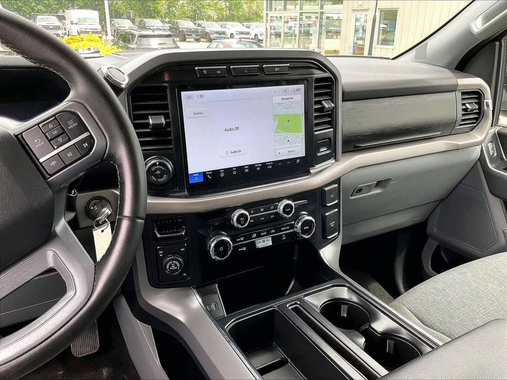 Used 2024 Black Ford XLT image 18