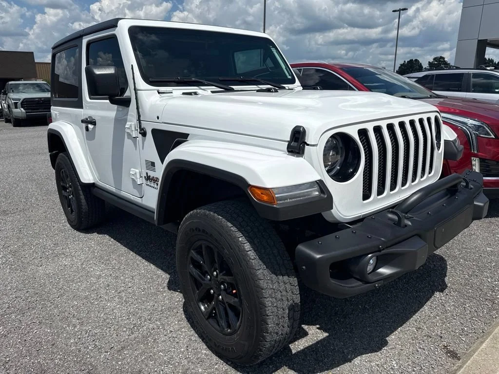 Used 2023 Bright White Clearcoat Jeep Freedom image 10