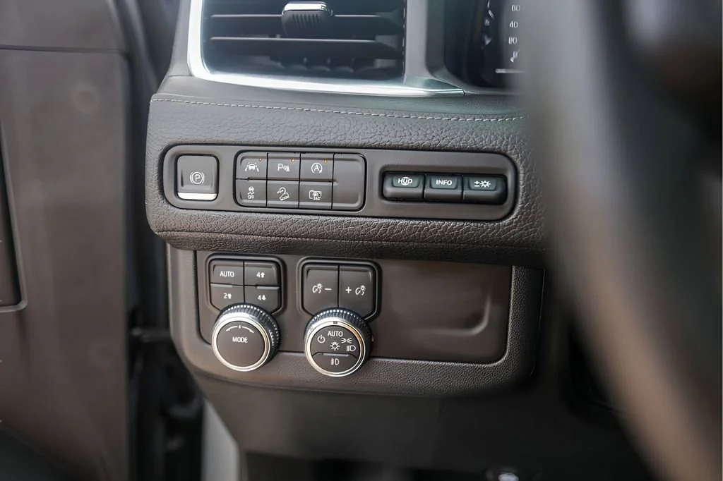 Used 2023 Sterling Metallic GMC Denali image 18