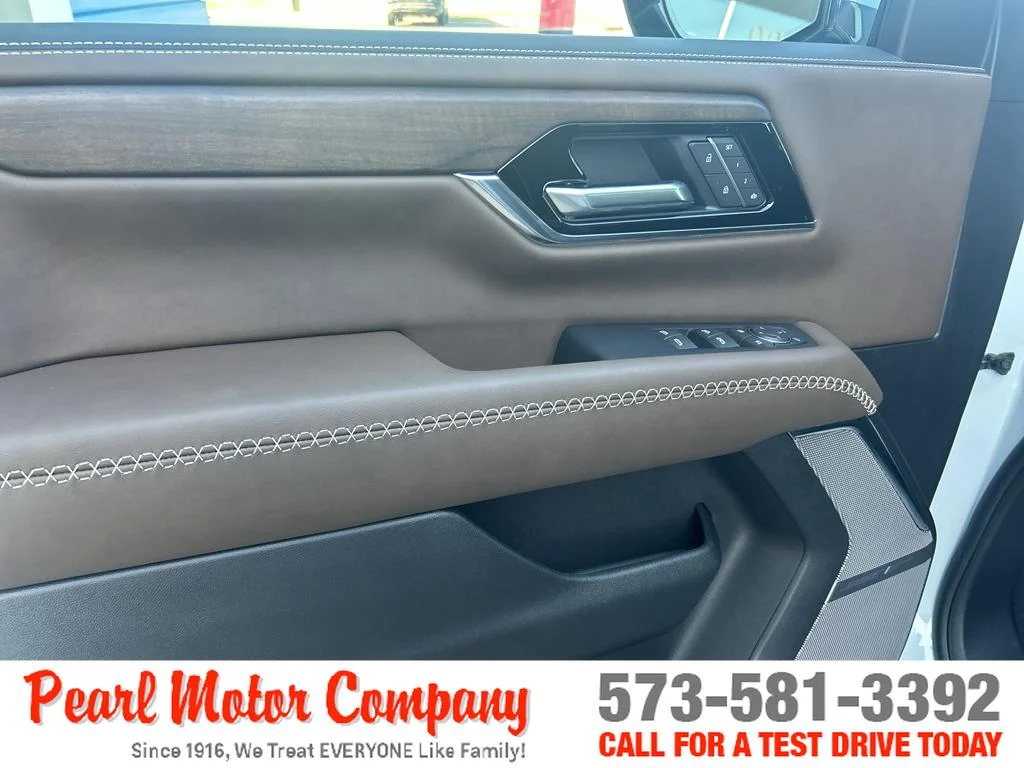2026 GMC Yukon Denali Ultimate - Photo 9
