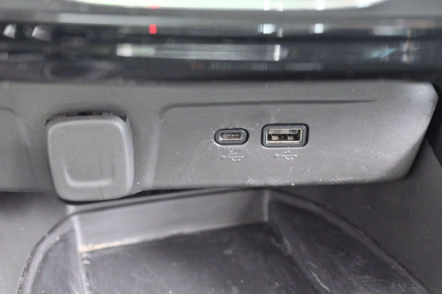 Used 2025 Mosaic Black Metallic Chevrolet ACTIV image 24