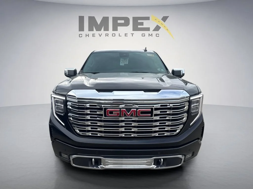 Used 2024 Onyx Black GMC Denali image 7