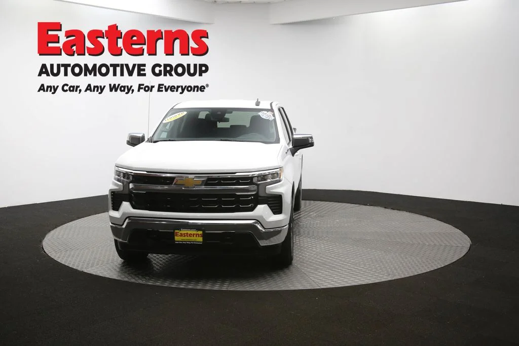 Used 2022 White Chevrolet LT image 53