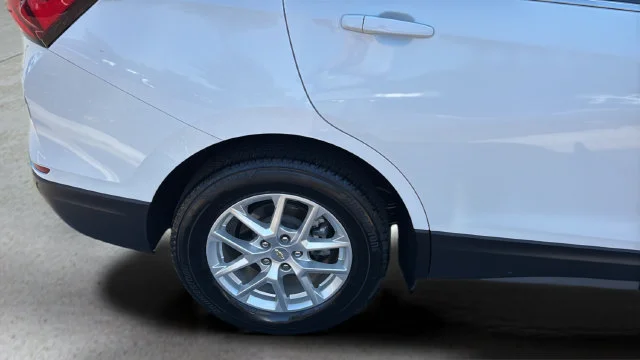 Used 2024 White Chevrolet LT image 35