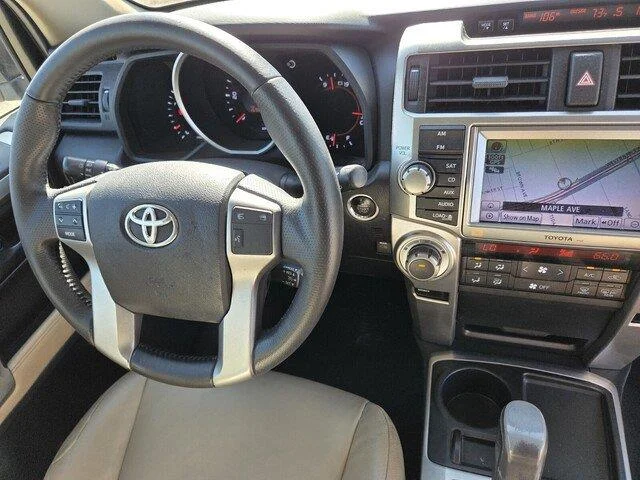 Used 2010 Blizzard Pearl Toyota Limited image 33