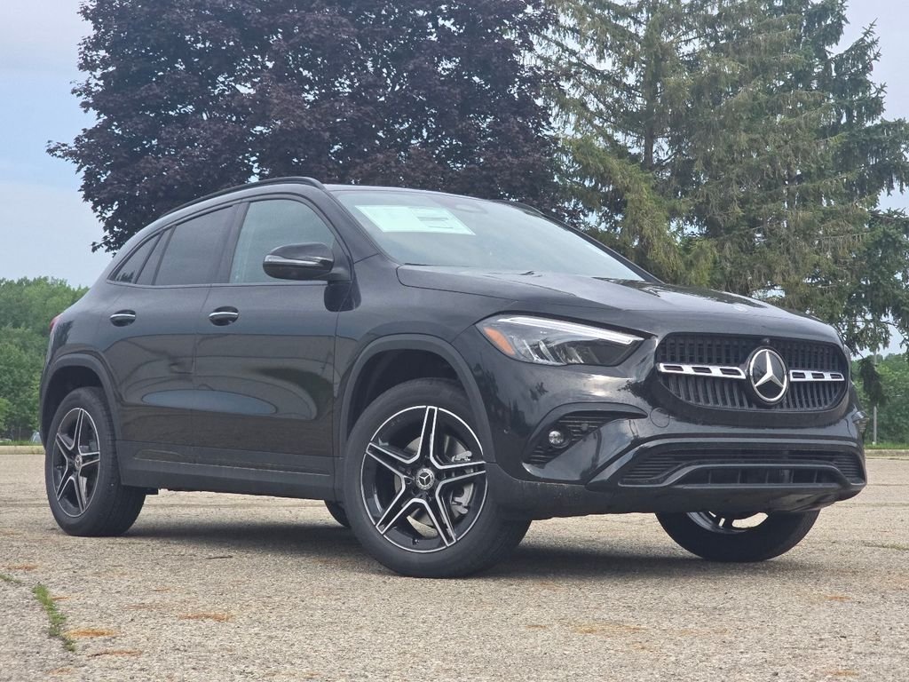 New 2026 Night Black Mercedes-Benz GLA 250 image 2