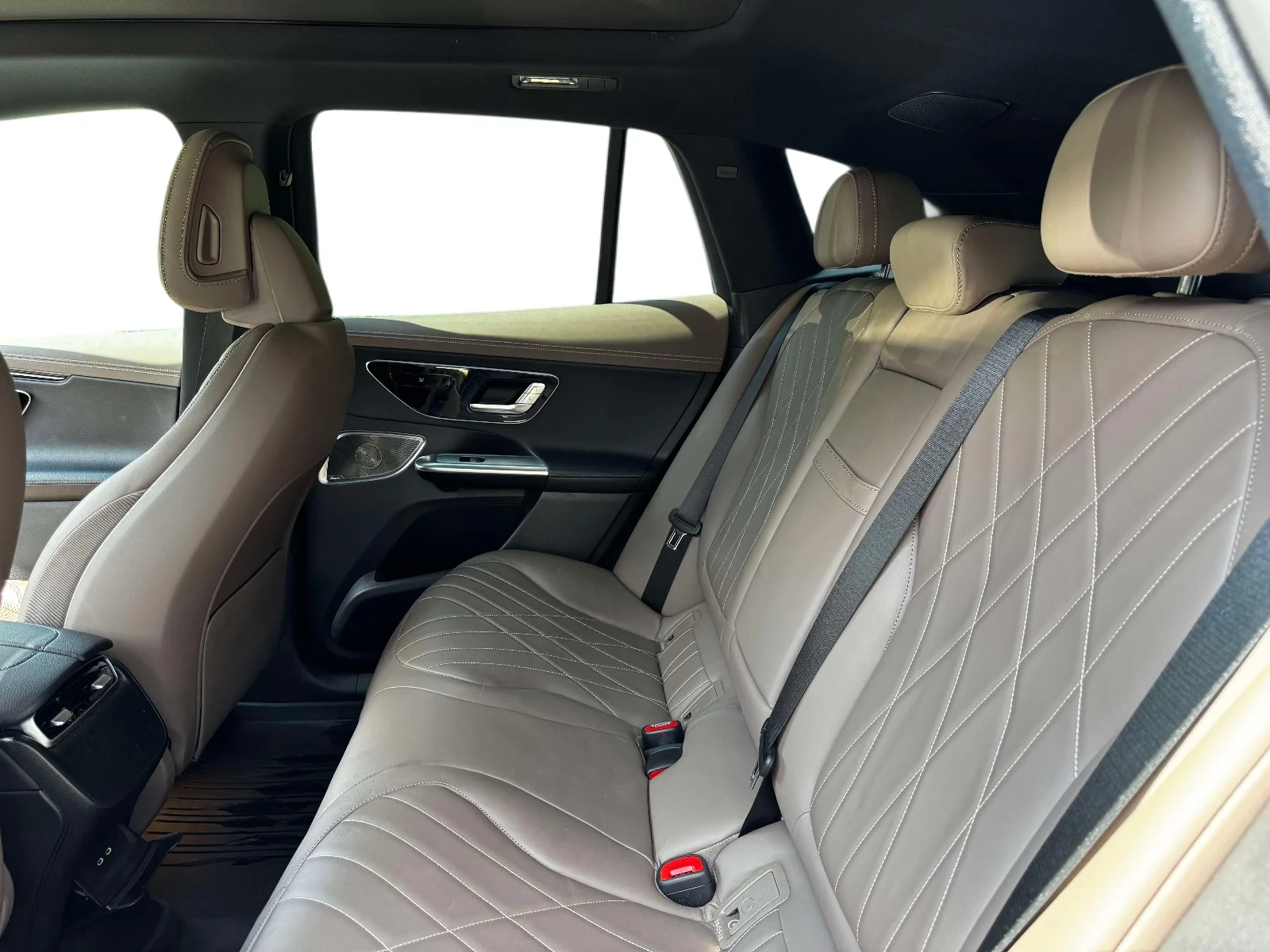 Used 2023 Emerald Green Metallic Mercedes-Benz 500 SUV image 6
