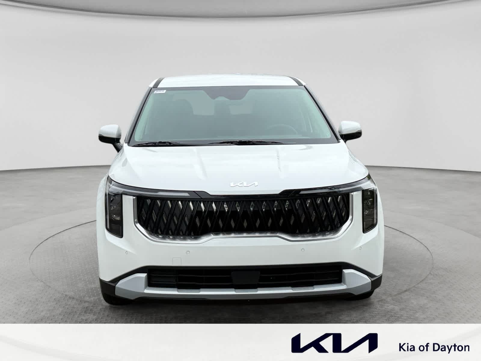 New 2026 Snow White Pearl Kia LXS image 2