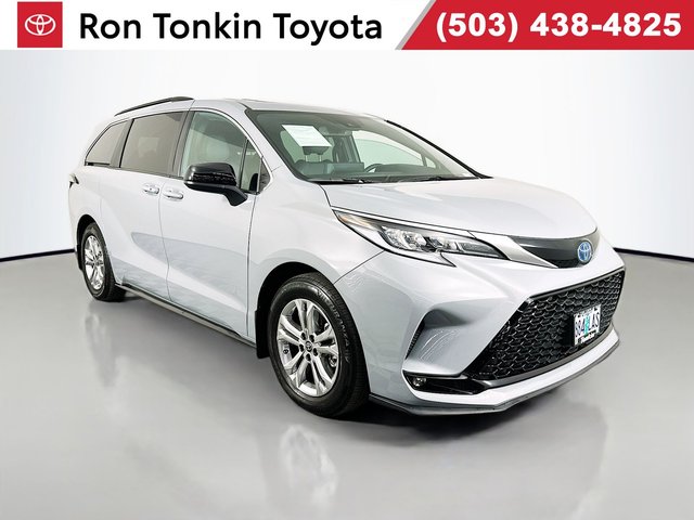 2023 Toyota Sienna XSE