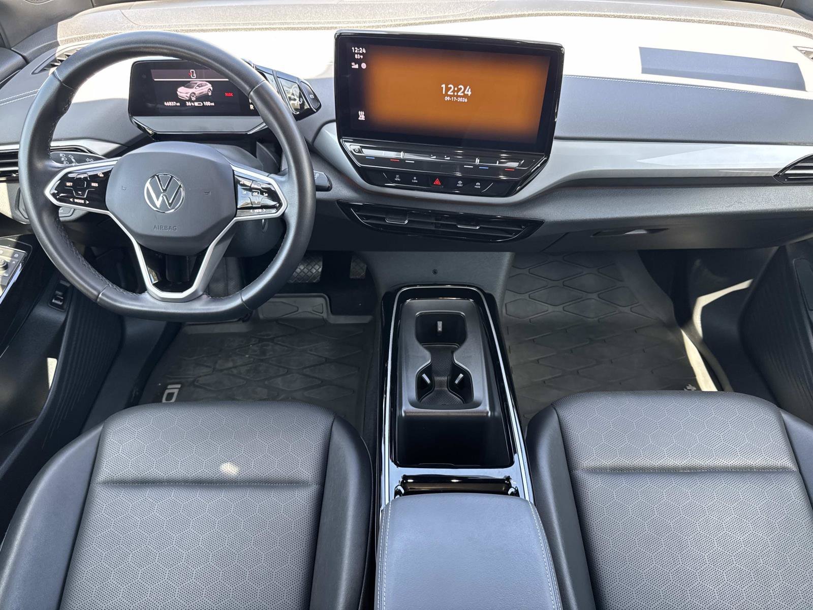 Used 2023 Deep Black Pearl Volkswagen  image 9
